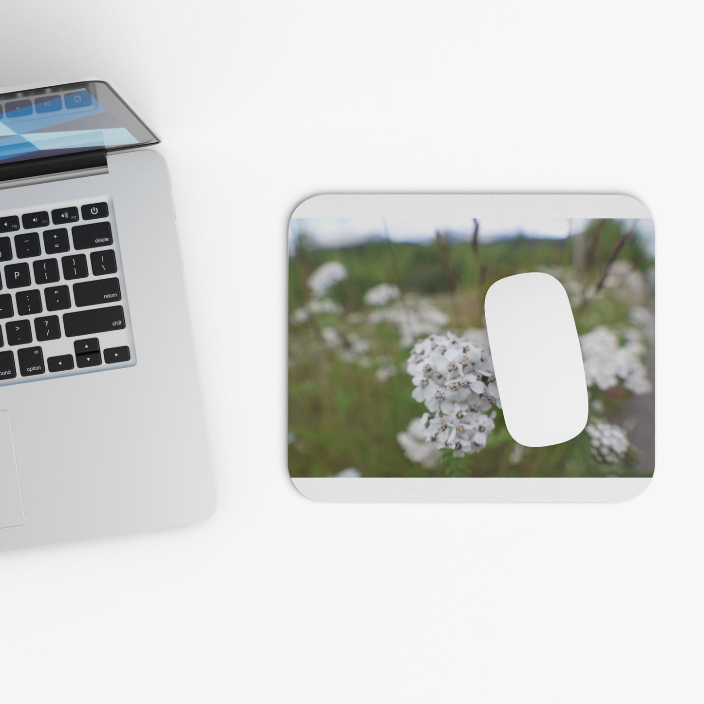 Floral Field Mouse Pad — White Wildflower Desk Mat